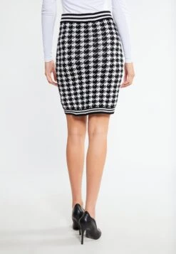 Faina Koosh - Minigonna - Schwarz -Faina Sconto 31cf78eb5f4e4fc6b6dbe0ae1b1004f1