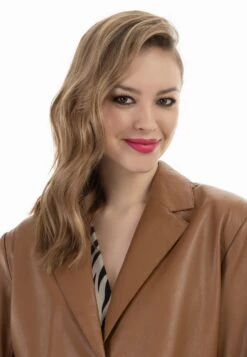 Faina Giacca Di PelleCognac Donna Giacche E Blazer FAB21G01D-O11 -Faina Sconto 37682a7abe8042fcabf8d0bff30ef8f4