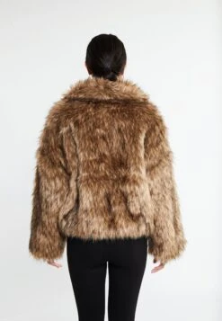 Faina DulceyGiacca InvernaleBraun Donna Giacche E Blazer FAB21U03G-O11 -Faina Sconto 85a8217e007644a8a56b4a449d8f6042