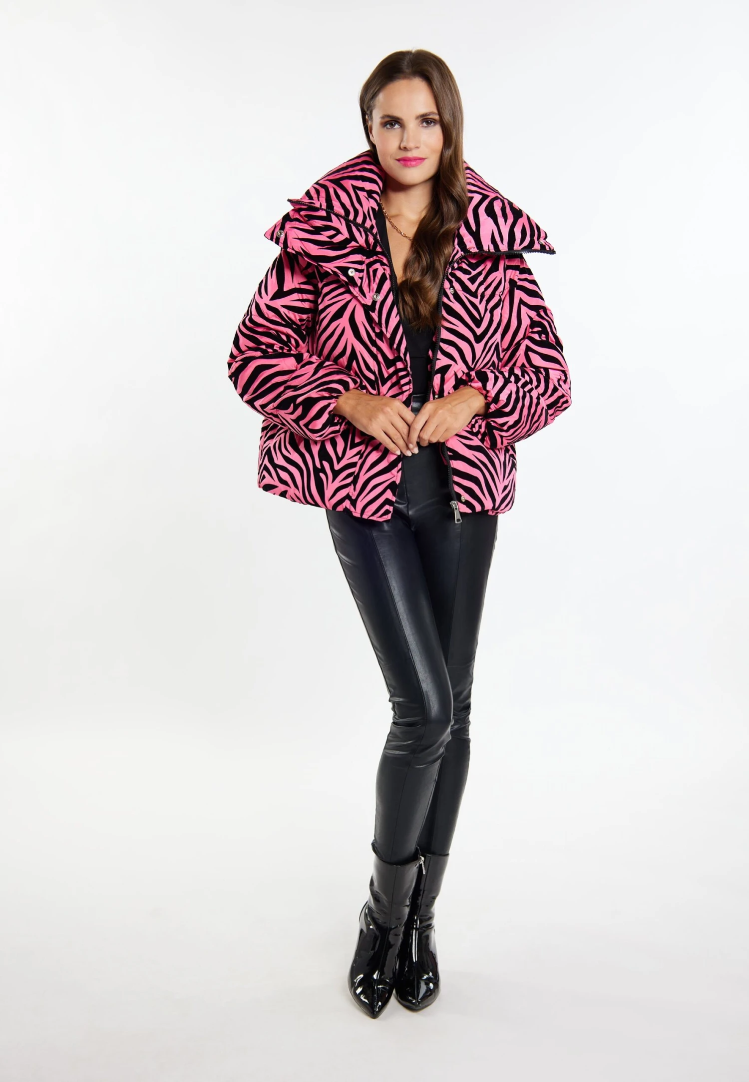 Faina Mit Zebra-Print DedicaGiacca InvernalePink Zebra Donna Giacche E Blazer FAB21U042-J11 4 Faina Mit Zebra-Print DedicaGiacca InvernalePink Zebra Donna Giacche E Blazer FAB21U042-J11 - Image 2
