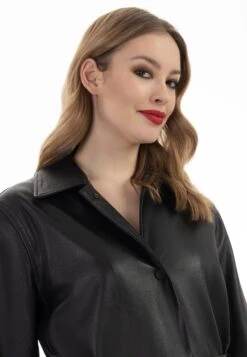 Faina Cappotto ClassicoSchwarz Donna Cappotti FAB21U036-Q11 -Faina Sconto e8697e2df7a44352af4faa60192ad91e